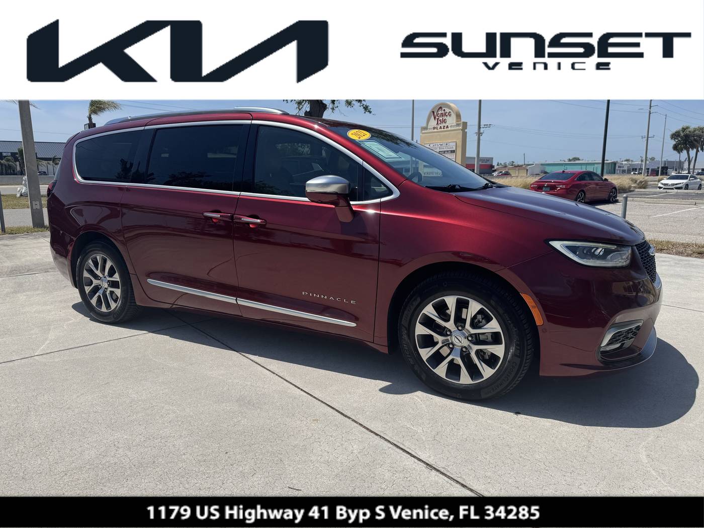 2021 Chrysler Pacifica Hybrid Pinnacle — Minivan — 49,114 mi — Venice, FL