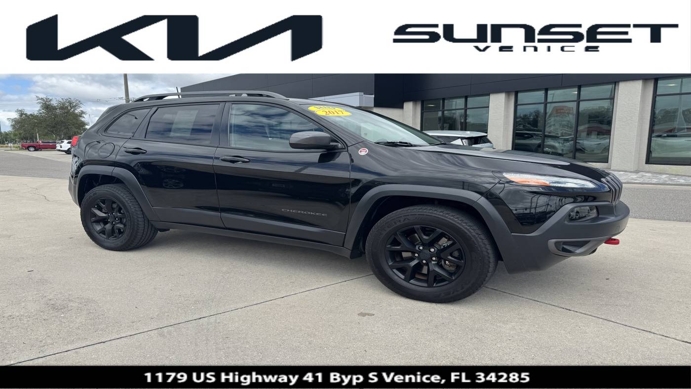 2017 Jeep Cherokee Trailhawk — SUV — 75,664 mi — Venice, FL