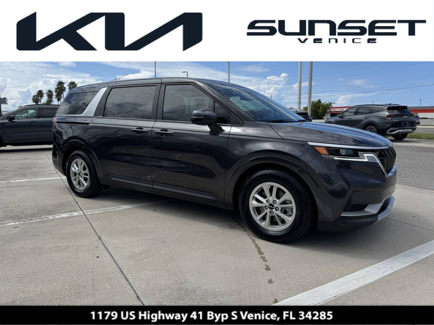 2023 Kia Carnival LXS — Minivan — 39,573 mi — Venice, FL