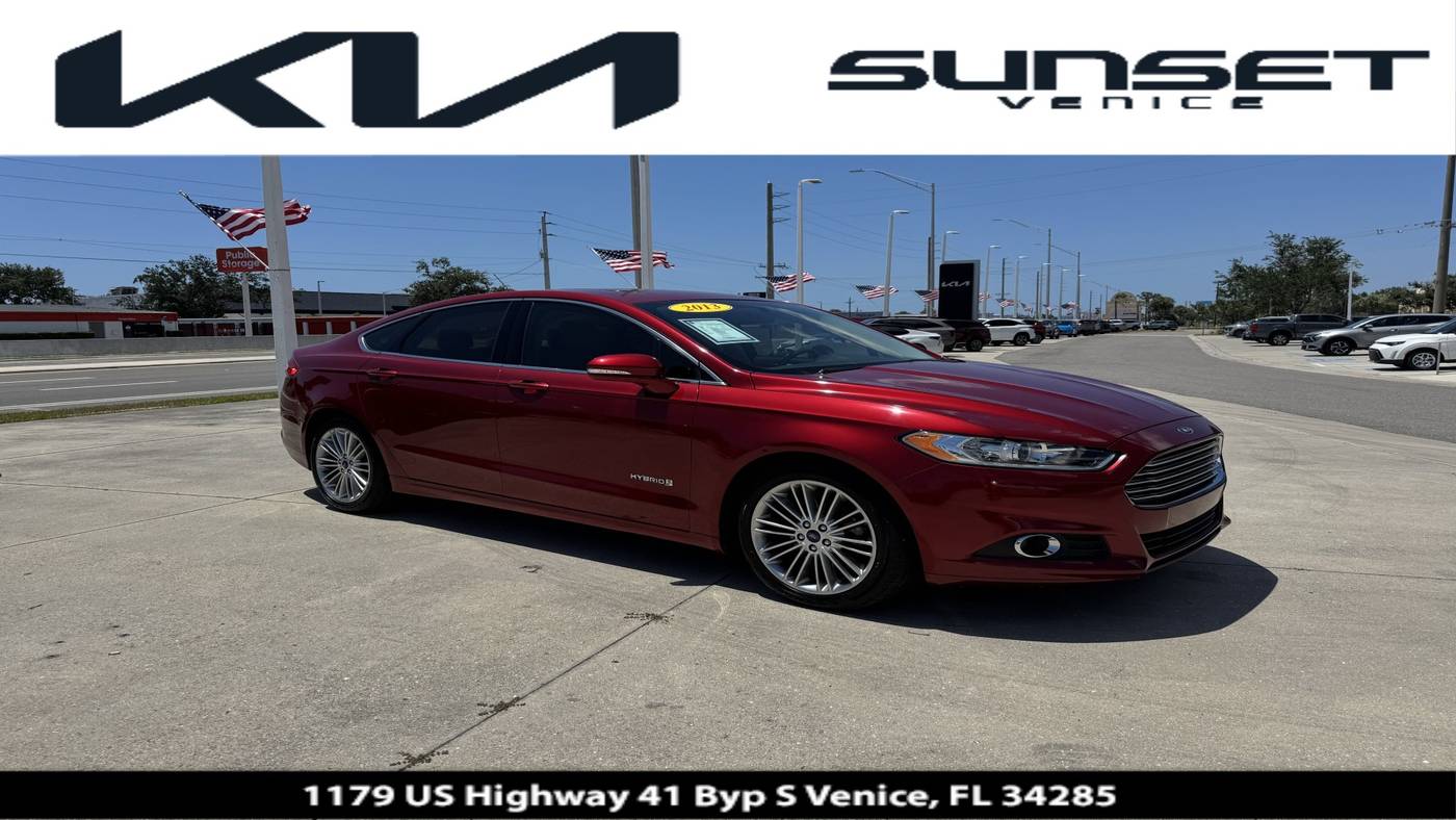 2013 Ford Fusion Hybrid SE — Sedan — 64,554 mi — Venice, FL