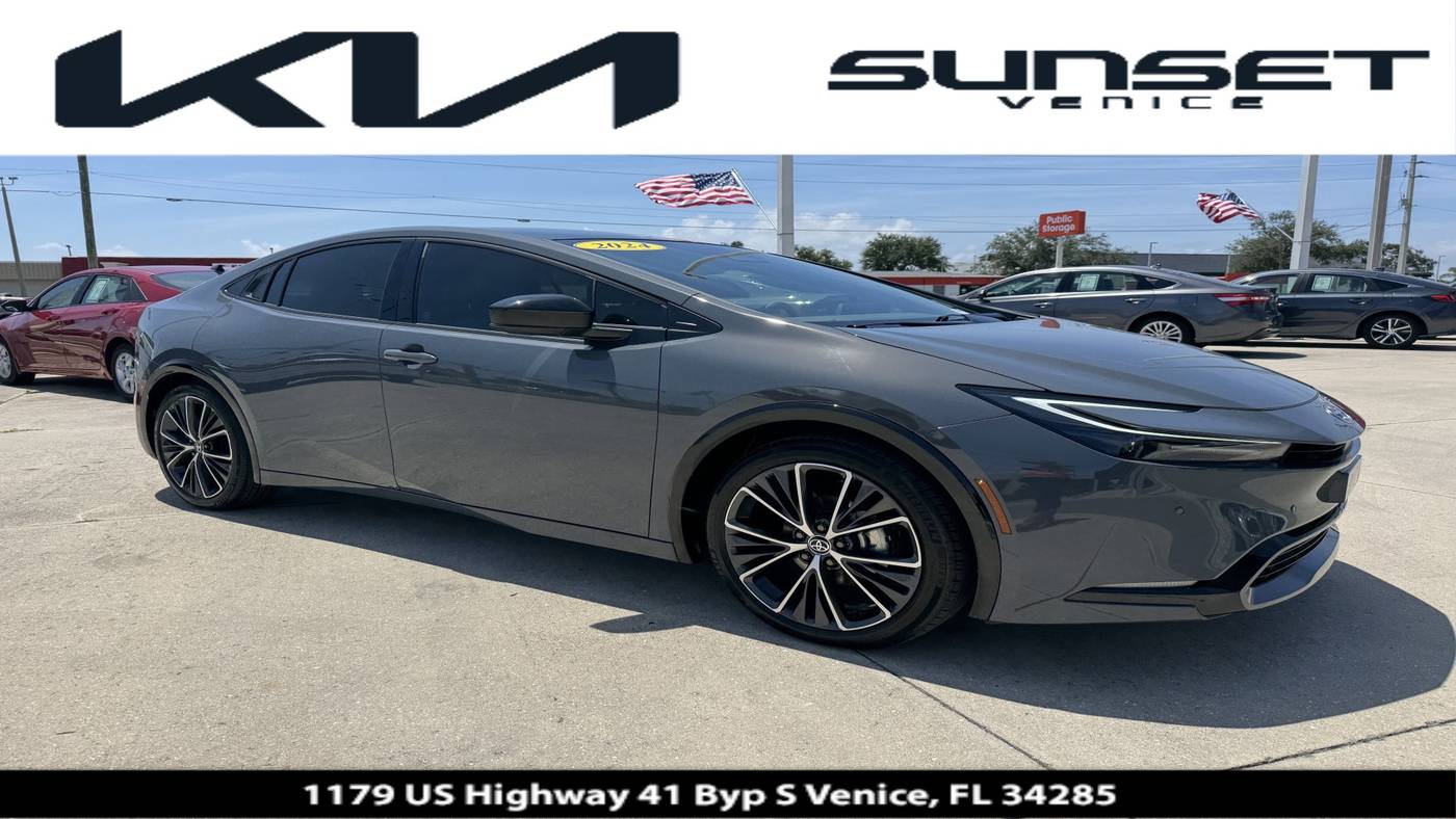 2024 Toyota Prius Limited — Hatchback — 3,330 mi — Venice, FL