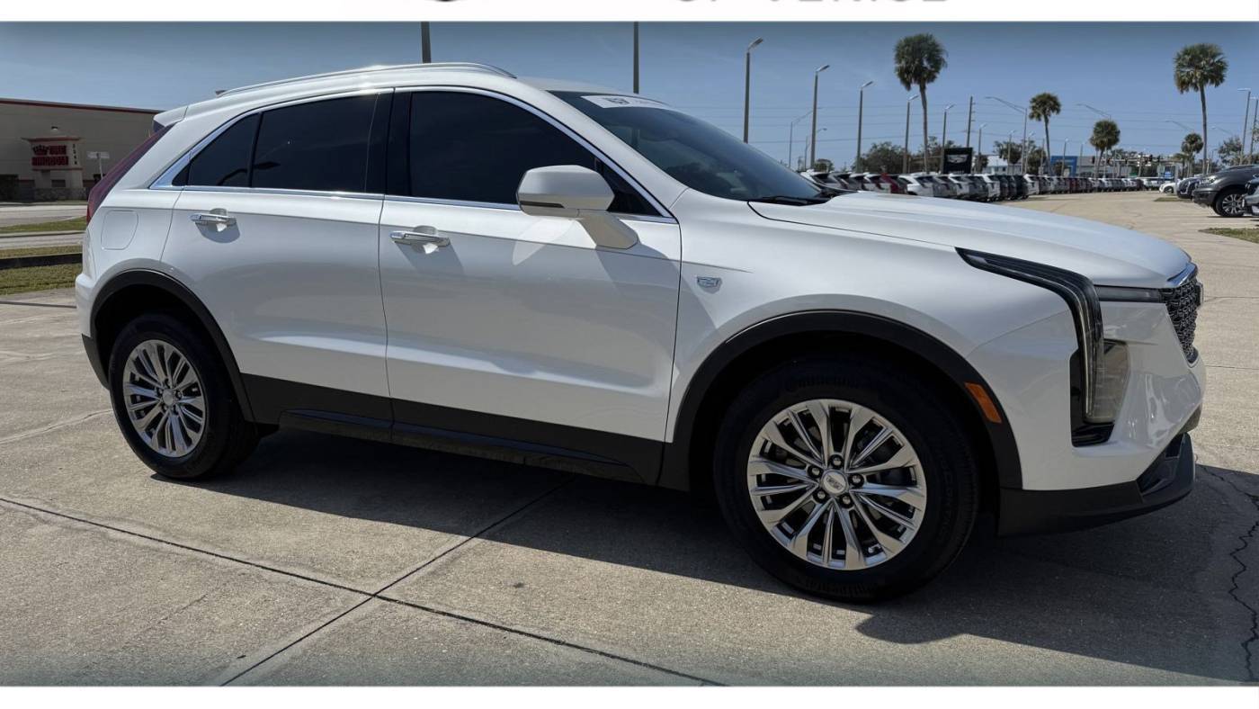 2024 Cadillac XT4 Premium Luxury — SUV — 1,304 mi — Venice, FL