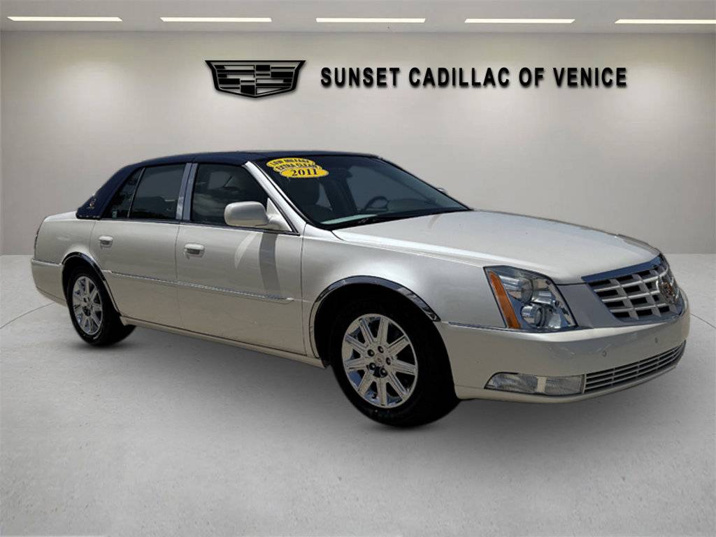 2011 Cadillac DTS Premium Collection — Sedan — 40,237 mi — Venice, FL