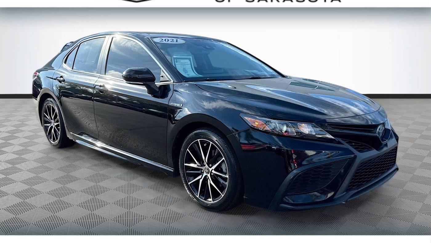 2021 Toyota Camry Hybrid SE — Sedan — 50,710 mi — Sarasota, FL