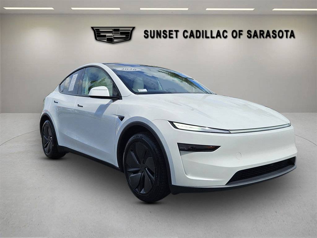 2026 Tesla Model Y Long Range — SUV — 4,806 mi — Sarasota, FL