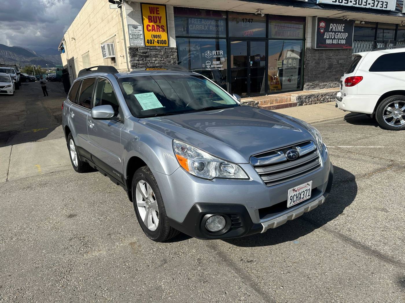 2014 Subaru Outback 2.5i Limited — SUV — 135,470 mi — UPLAND, CA