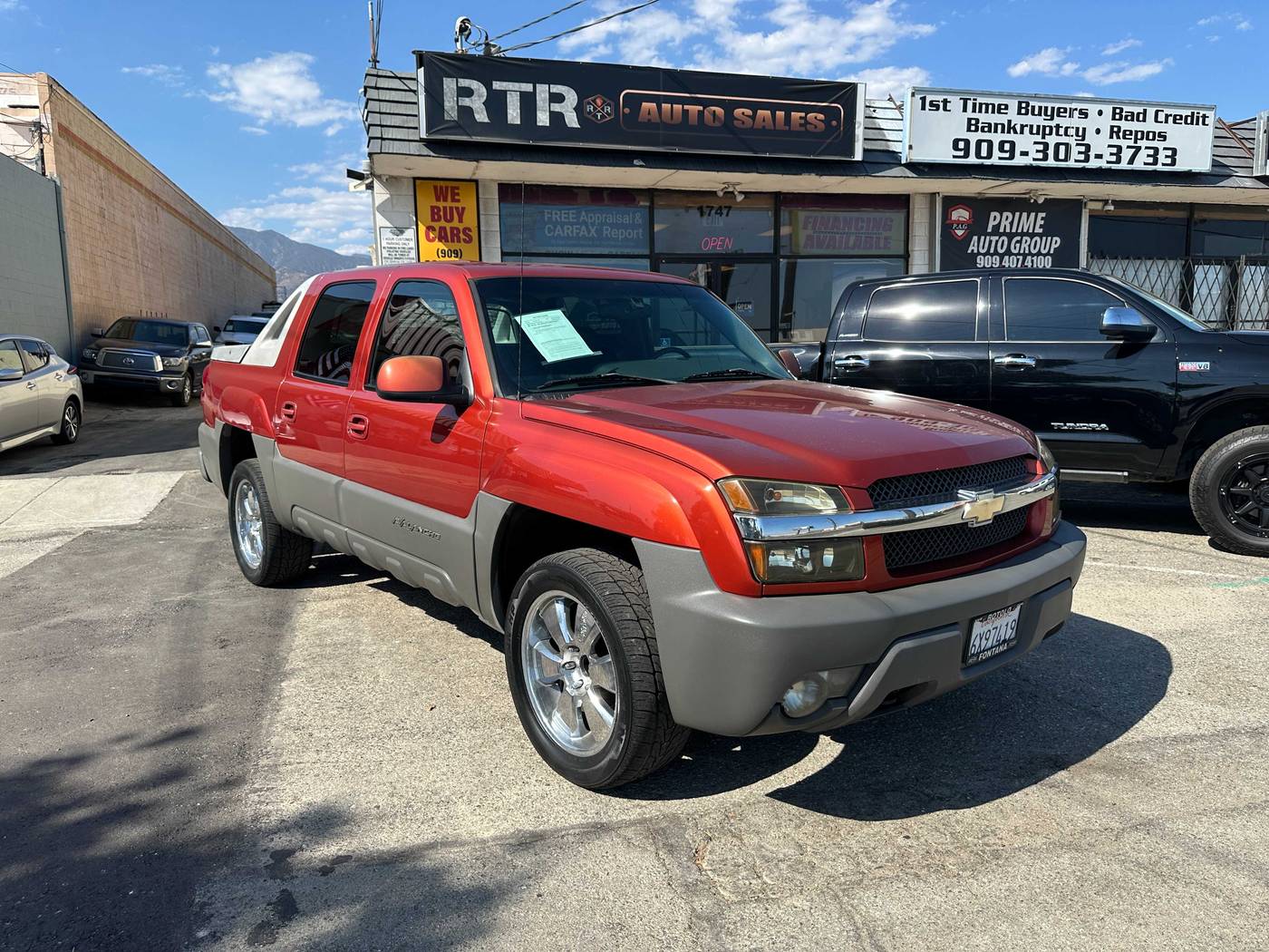 2002 Chevrolet Avalanche Base — Pickup Truck — 167,550 mi — UPLAND, CA