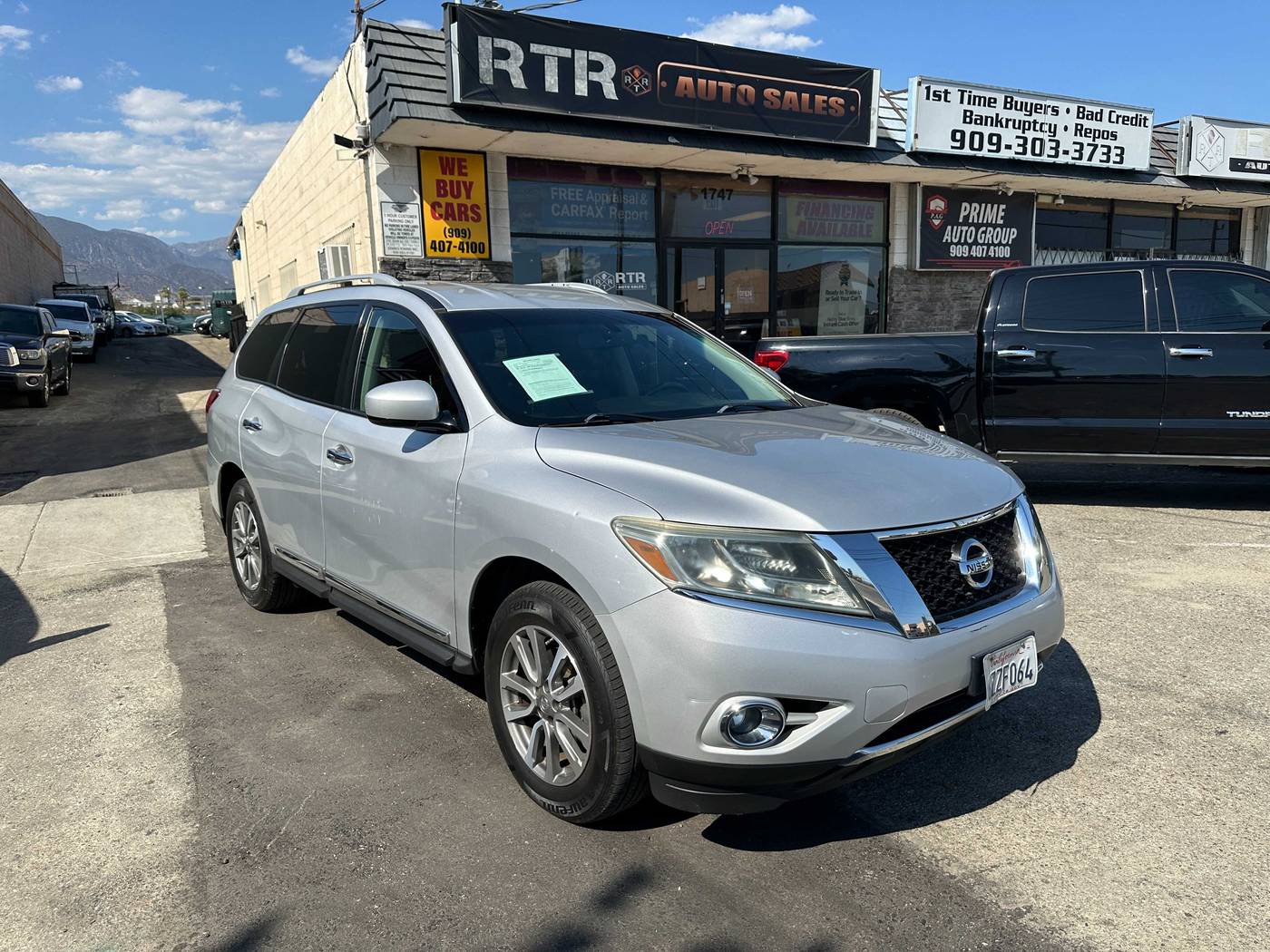 2013 Nissan Pathfinder SL — SUV — 82,465 mi — UPLAND, CA