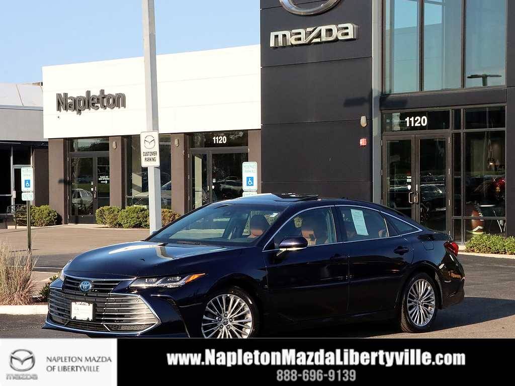2022 Toyota Avalon Hybrid Limited — Sedan — 68,973 mi — Libertyville, IL