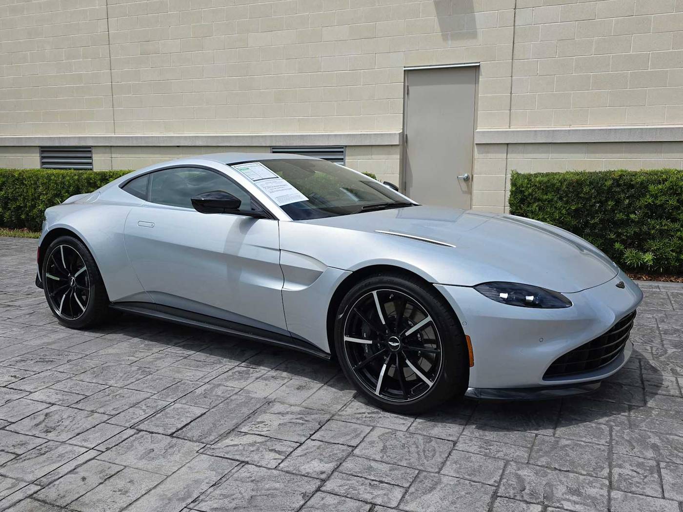 2023 Aston Martin Vantage