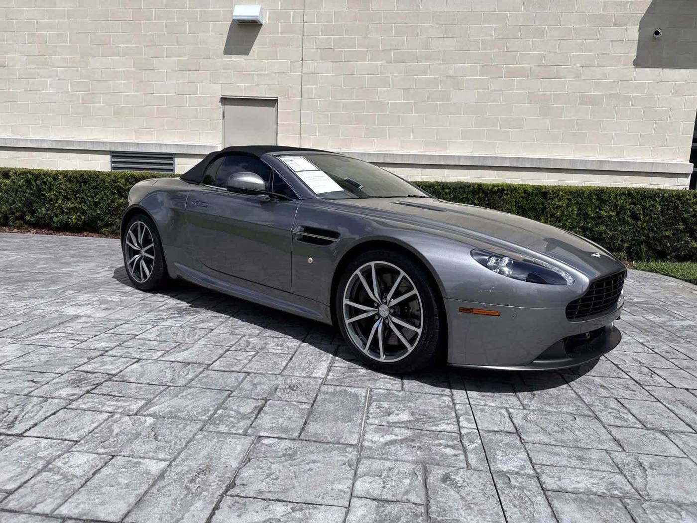 2014 Aston Martin V8 Vantage