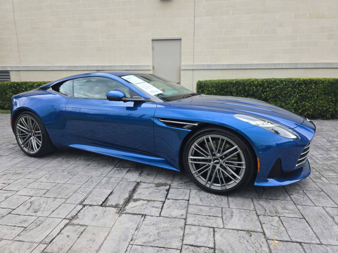 2024 Aston Martin DB12