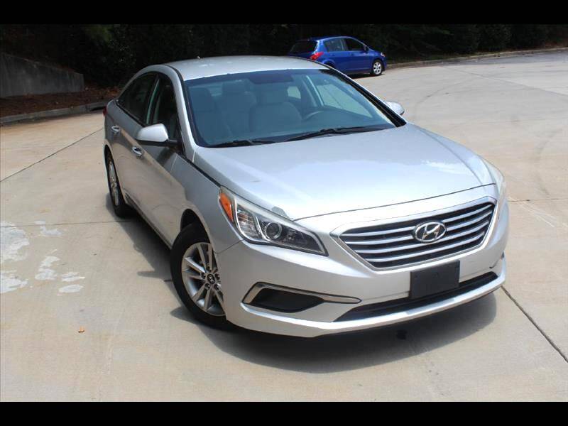 2017 Hyundai Sonata Base — Sedan — 113,835 mi — Decatur, GA