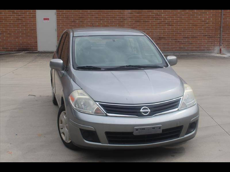 2010 Nissan Versa 1.8 S