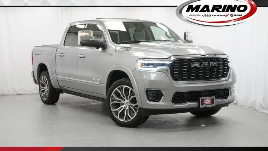 2025 Ram 1500 Tungsten — Pickup Truck — 4,412 mi — Chicago, IL