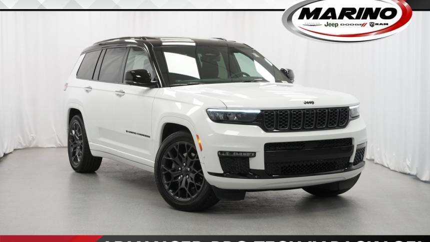 2023 Jeep Grand Cherokee Summit Reserve — SUV — 19,241 mi — Chicago, IL