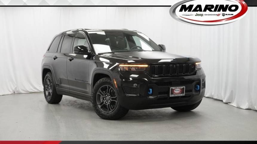 2023 Jeep Grand Cherokee Trailhawk 4xe — SUV — 3,347 mi — Chicago, IL