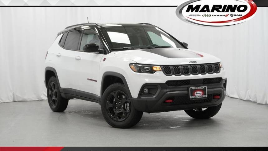 2024 Jeep Compass Trailhawk — SUV — 7,546 mi — Chicago, IL