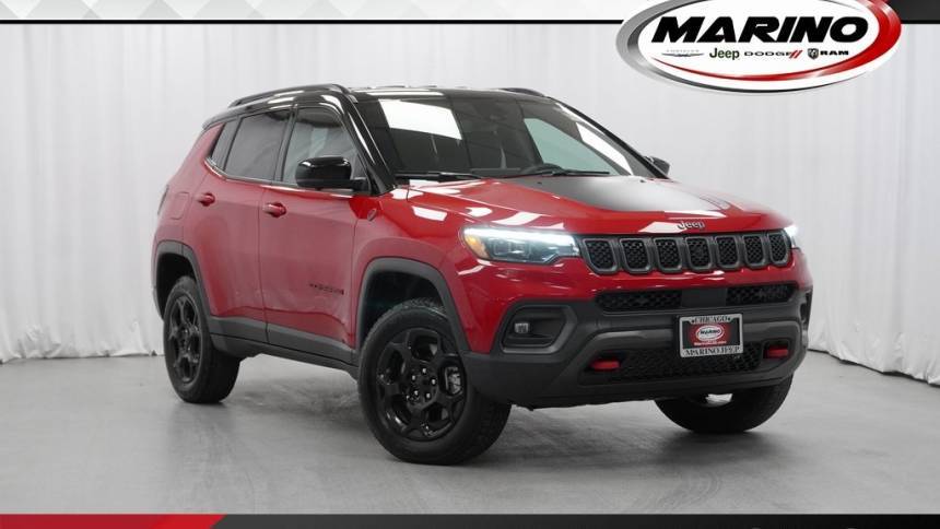 2023 Jeep Compass Trailhawk — SUV — 19,298 mi — Chicago, IL