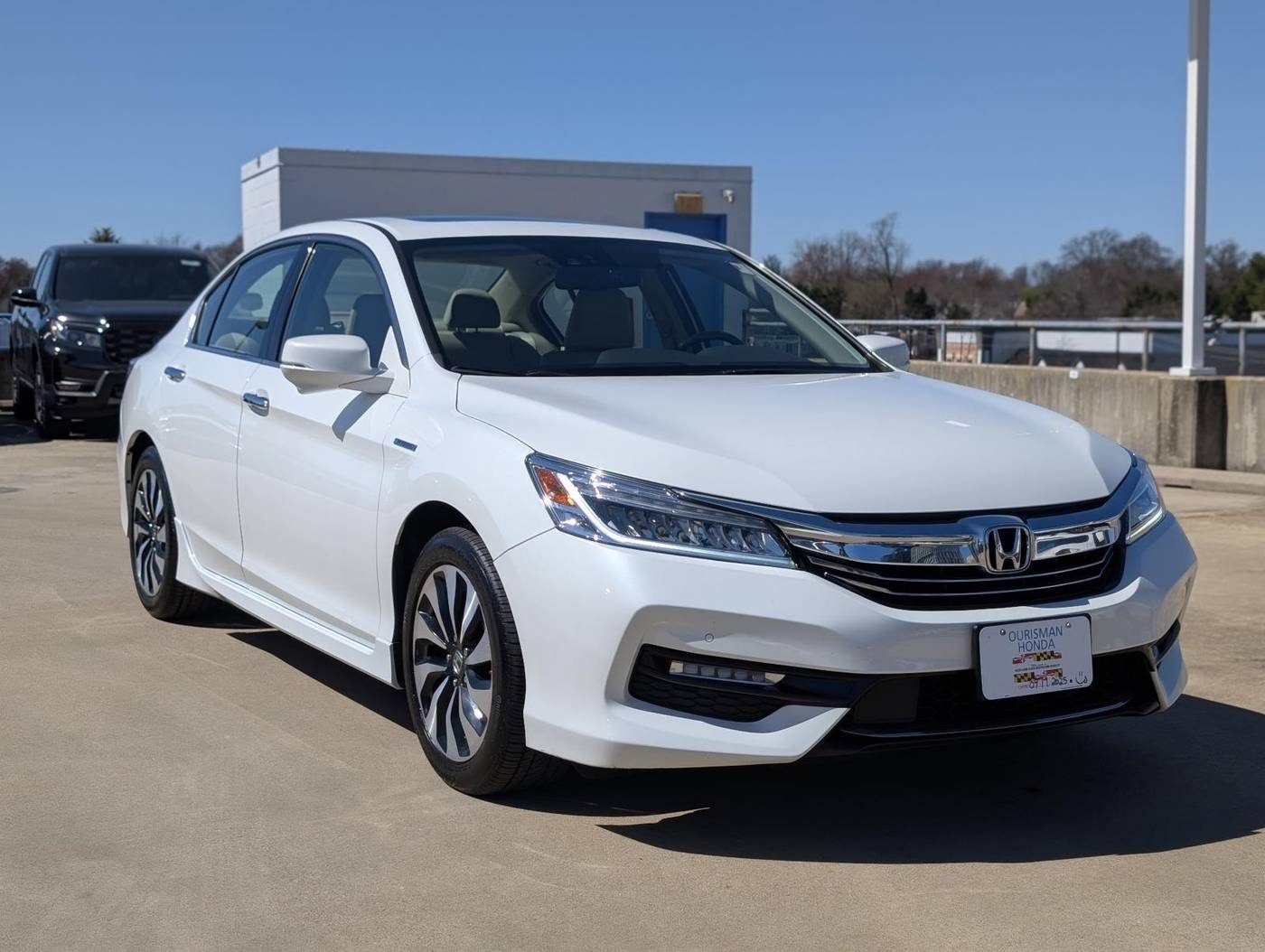 2017 Honda Accord Hybrid Touring — Sedan — 107,124 mi — Bethesda, MD