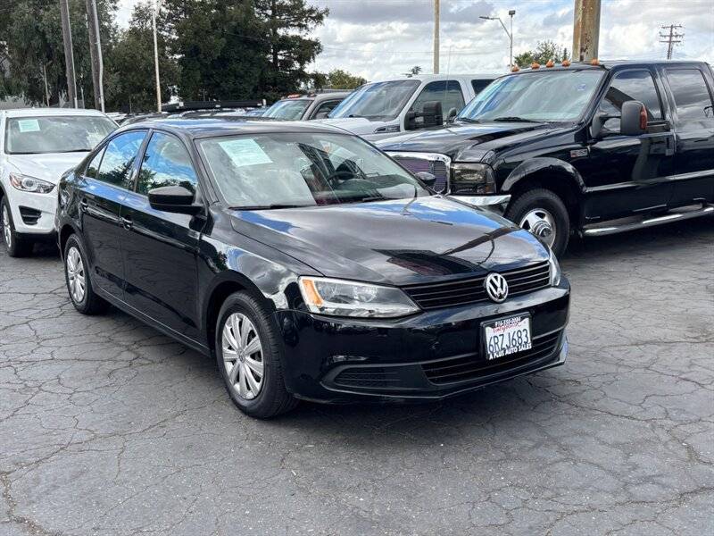 2011 Volkswagen Jetta Base — Sedan — 64,202 mi — Sacramento, CA
