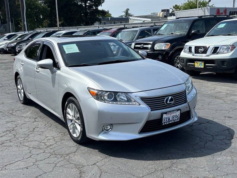 2015 Lexus ES ES 300h — Sedan — 131,997 mi — Sacramento, CA