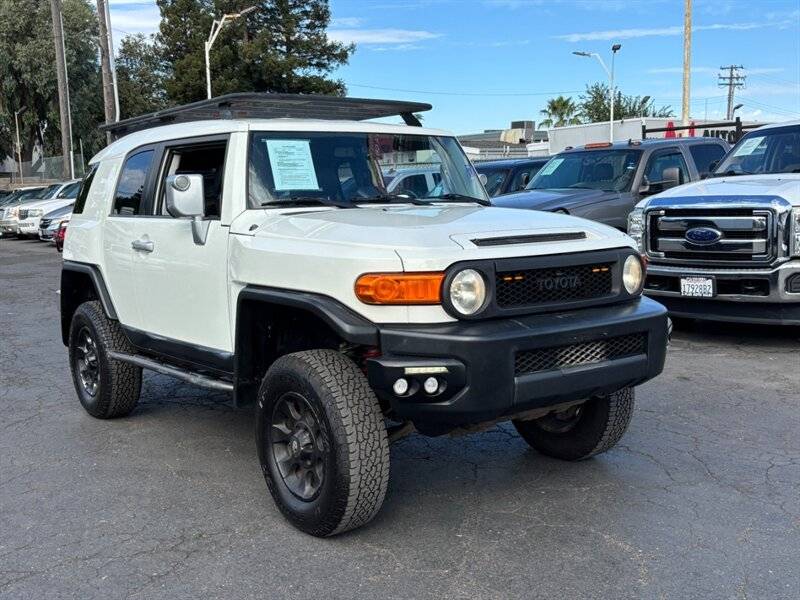 2011 Toyota FJ Cruiser Base — SUV — 102,305 mi — Sacramento, CA