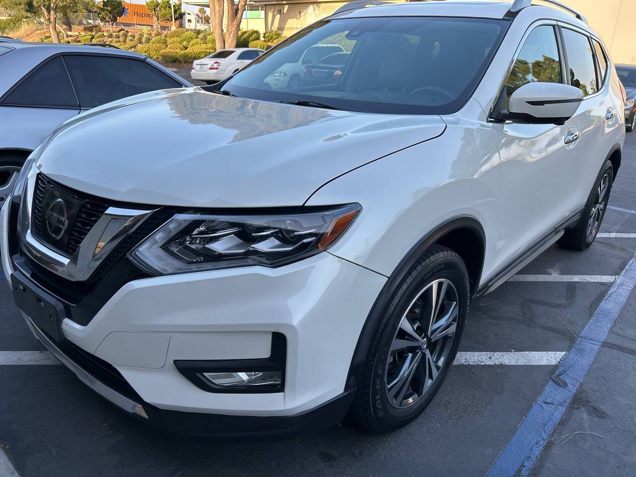 2017 Nissan Rogue SL — SUV — 76,000 mi — Escondido, CA