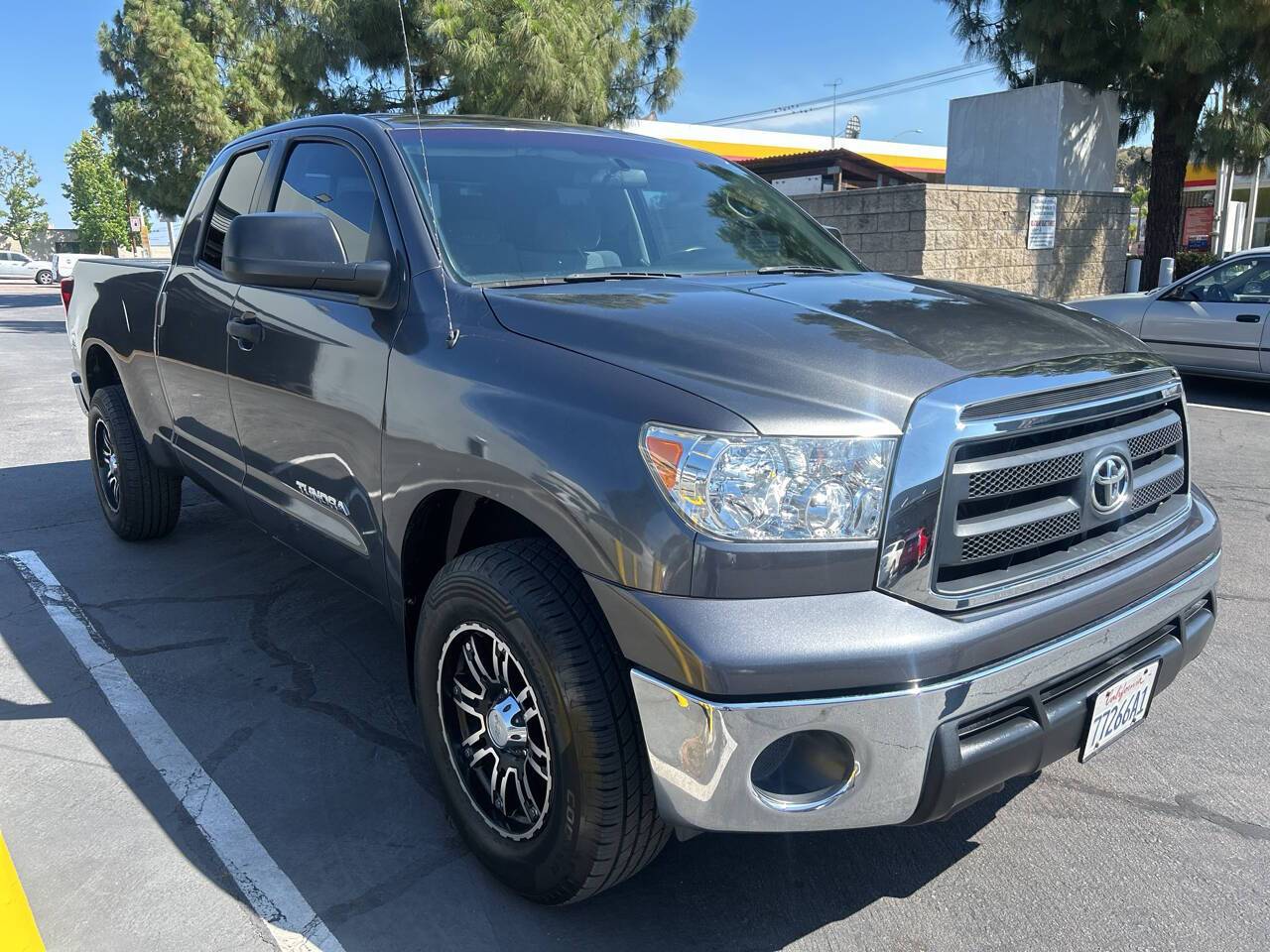 2011 Toyota Tundra Base — Pickup Truck — 154,000 mi — Escondido, CA
