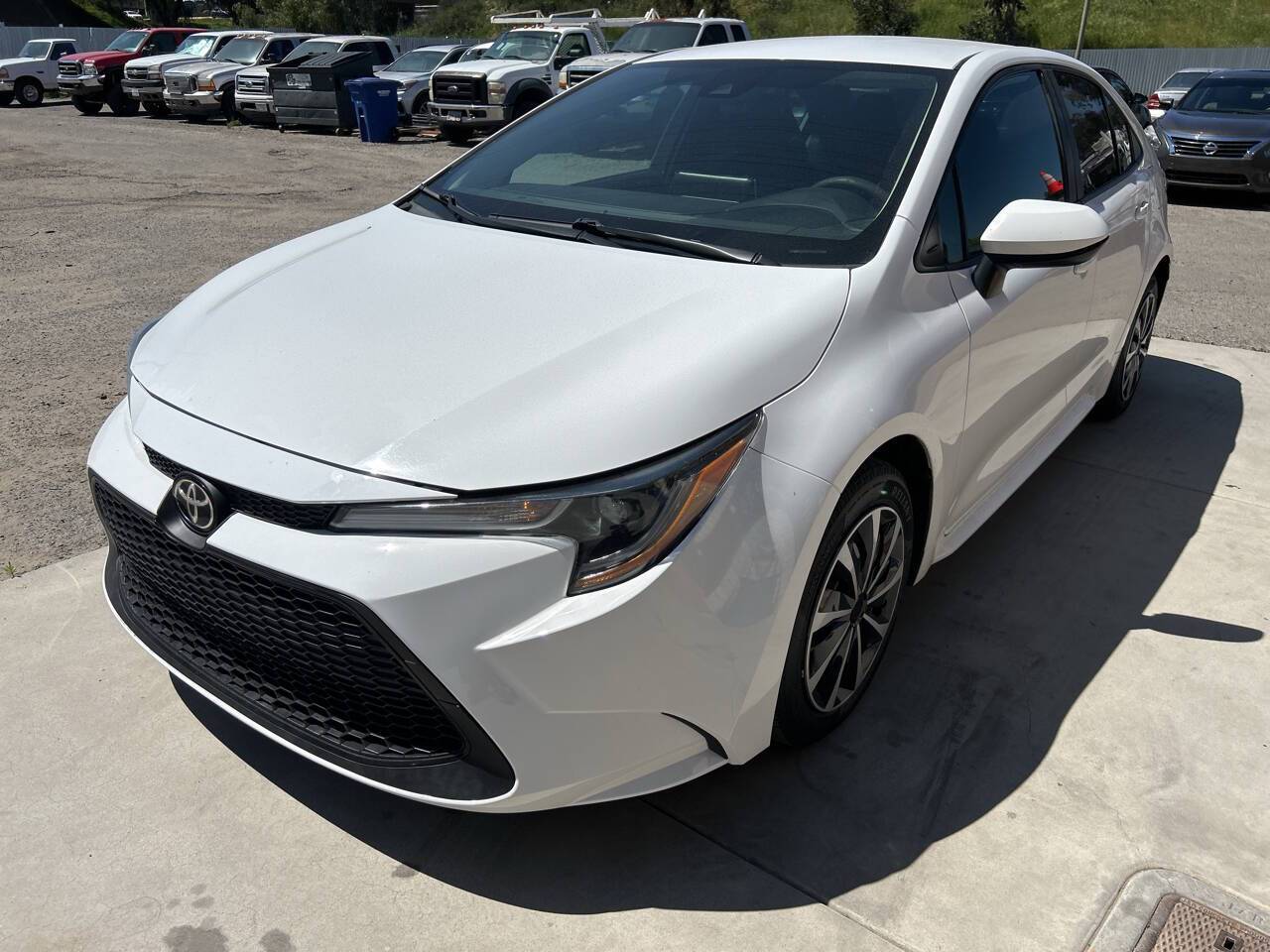 2020 Toyota Corolla LE — Sedan — 125,000 mi — Escondido, CA