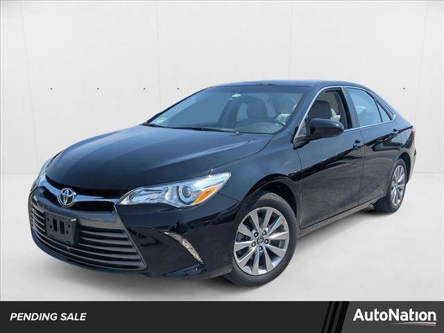 2017 Toyota Camry XLE — Sedan — 20,890 mi — Westmont, IL