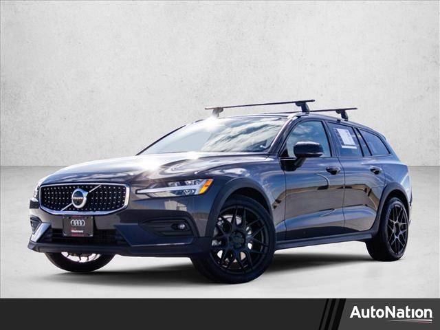 2023 Volvo V60 Cross Country Plus — Wagon — 48,277 mi — Westmont, IL