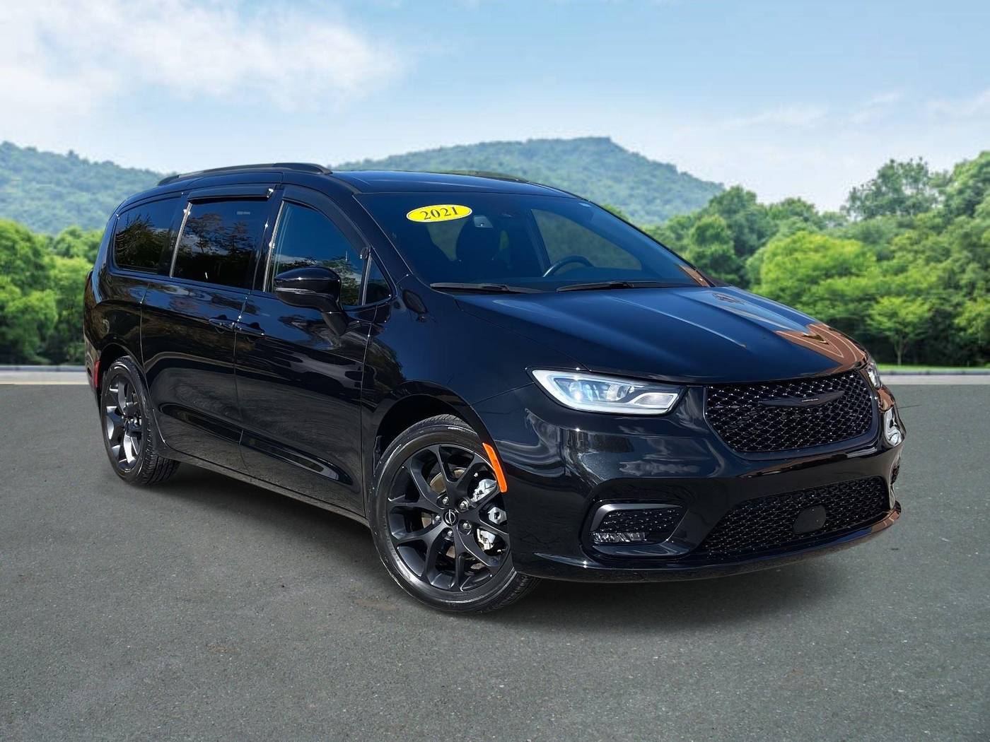 2021 Chrysler Pacifica Touring — Minivan — 10,176 mi — Birmingham, AL
