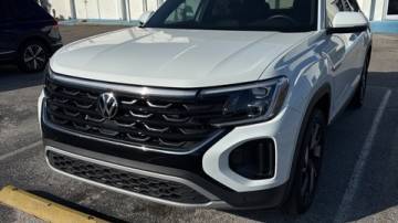 2024 Volkswagen Atlas Cross Sport SE with Technology — SUV — 12,724 mi — Orlando, FL