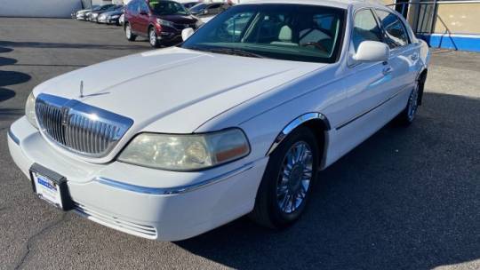 2006 Lincoln Town Car Signature Limited — Sedan — 167,065 mi — Las Vegas, NV
