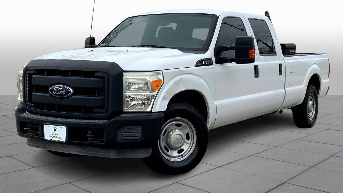 2015 Ford Super Duty F-350 XL — Pickup Truck — 44,572 mi — Sugar Land, TX