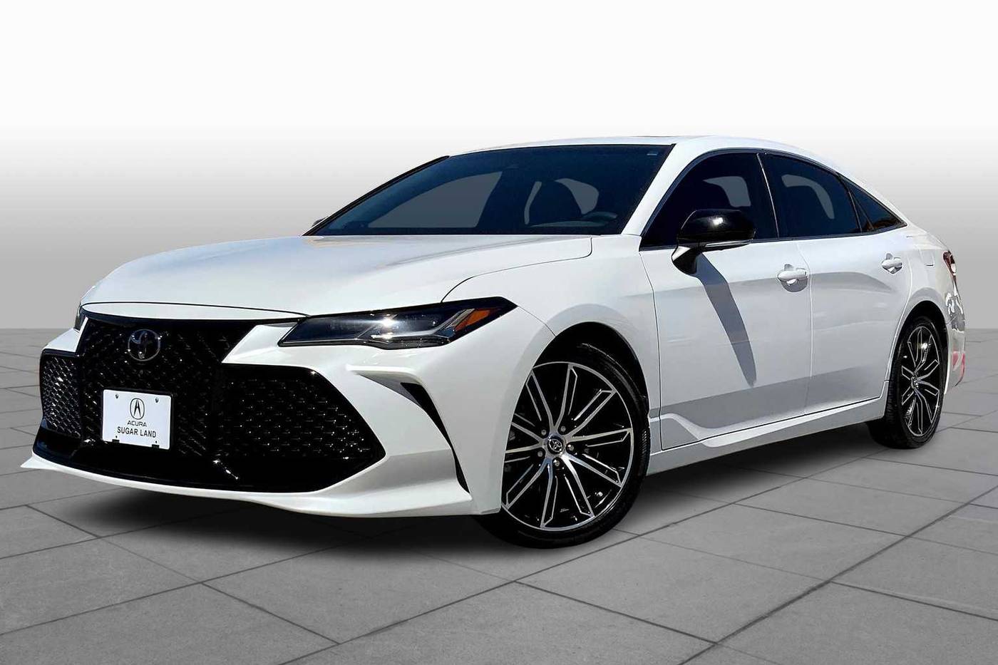 2019 Toyota Avalon Touring — Sedan — 17,947 mi — Sugar Land, TX