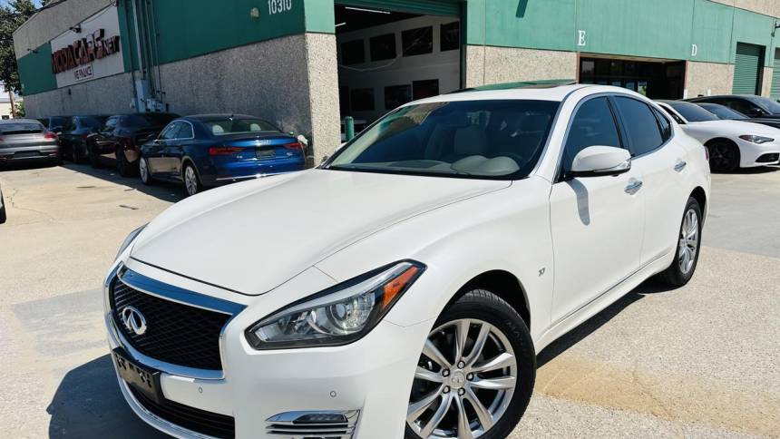 2017 INFINITI Q70 3.7x — Sedan — 73,356 mi — Dallas, TX