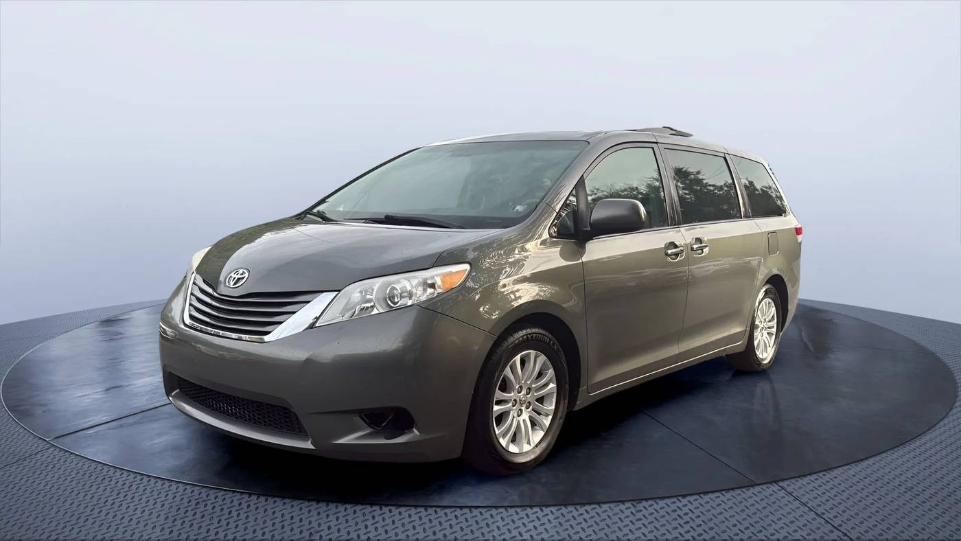 2014 Toyota Sienna XLE — Minivan — 160,360 mi — Stafford, VA