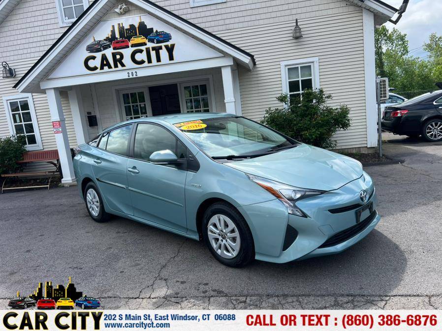 2016 Toyota Prius Two — Hatchback — 161,912 mi — East Windsor, CT