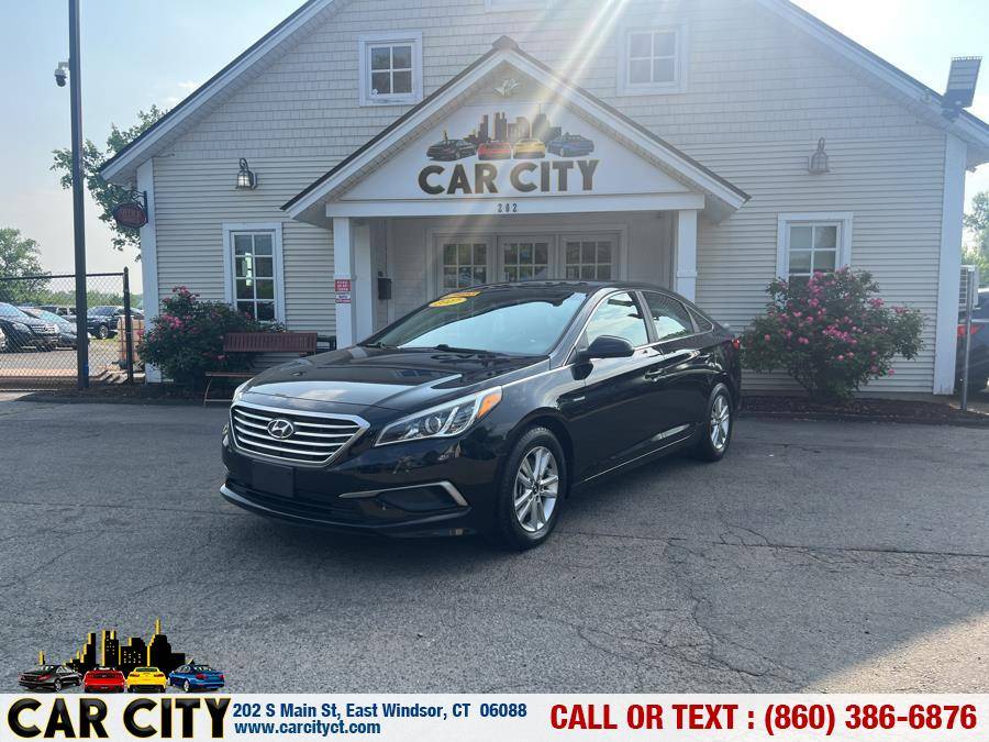 2017 Hyundai Sonata SE — Sedan — 98,788 mi — East Windsor, CT