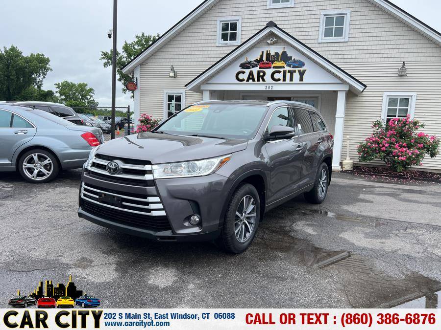 2017 Toyota Highlander XLE — SUV — 155,682 mi — East Windsor, CT