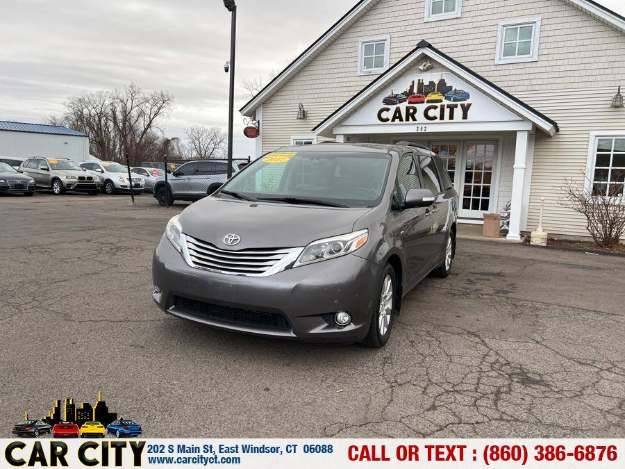 2017 Toyota Sienna Limited — Minivan — 131,186 mi — East Windsor, CT