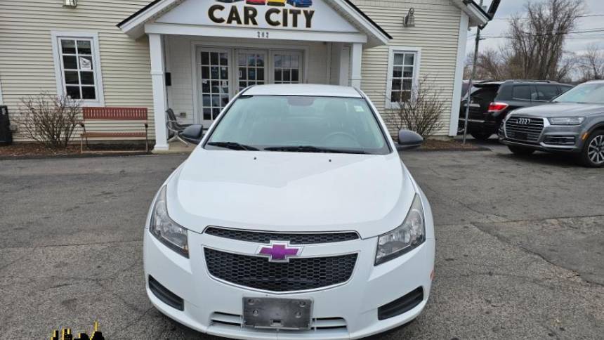 2014 Chevrolet Cruze LS — Sedan — 142,583 mi — East Windsor, CT
