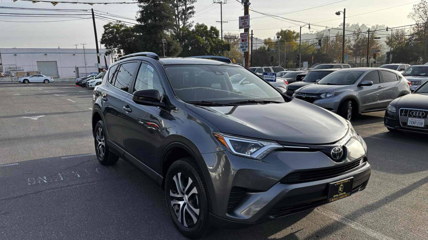 2017 Toyota RAV4 LE — SUV — 66,325 mi — Los Angeles, CA