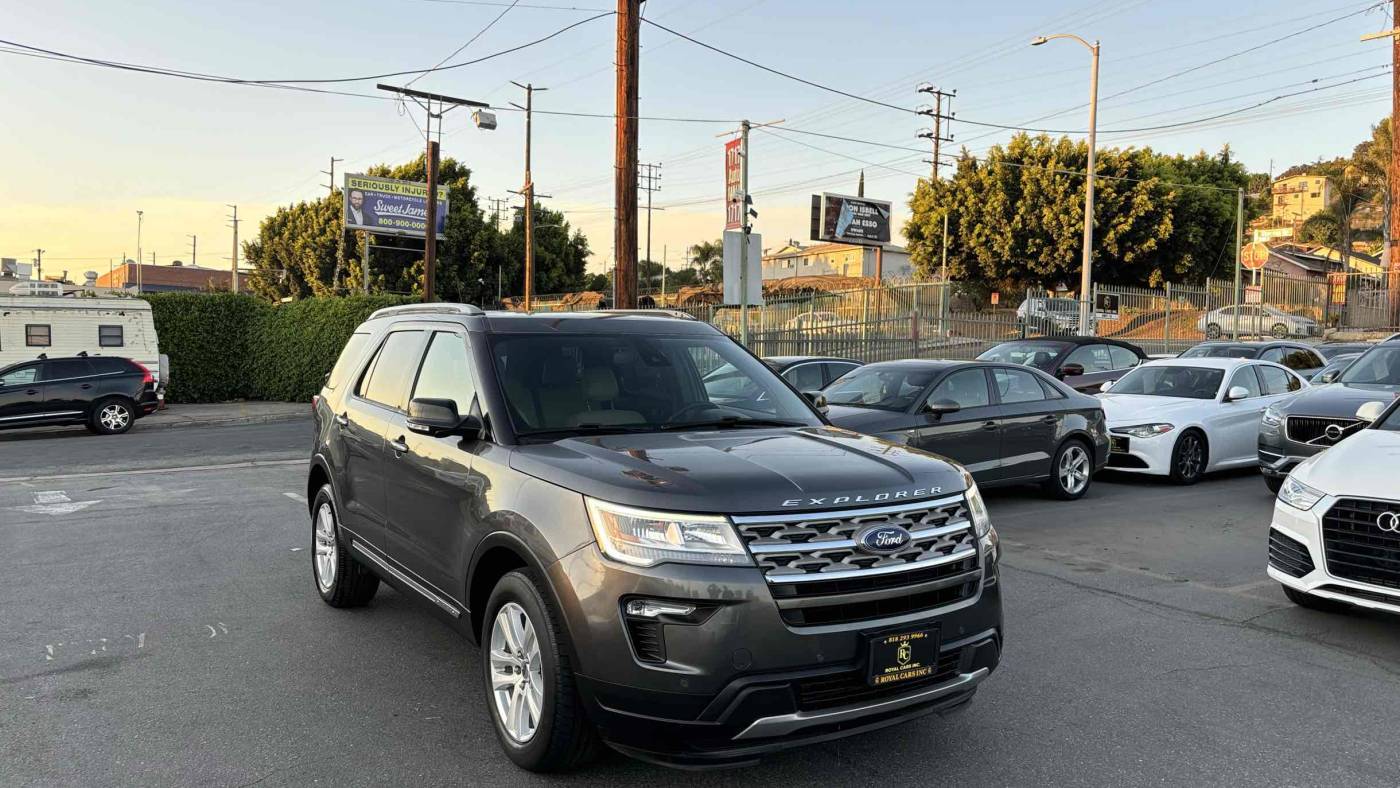 2018 Ford Explorer XLT — SUV — 97,897 mi — Los Angeles, CA