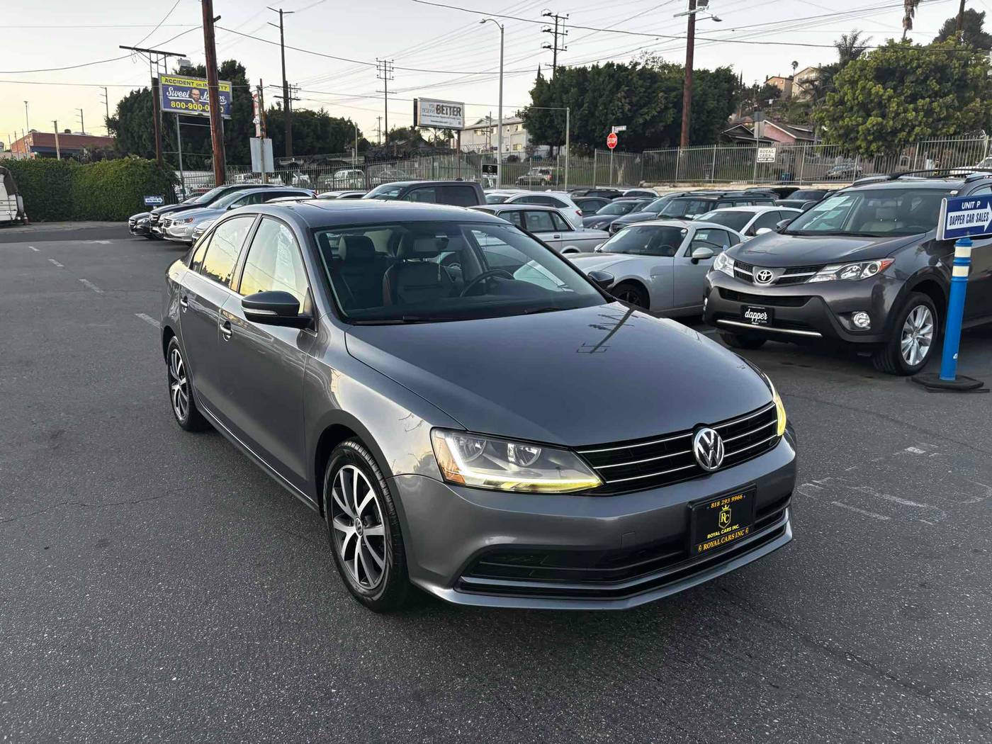 2017 Volkswagen Jetta 1.4T SE — Sedan — 70,482 mi — Los Angeles, CA