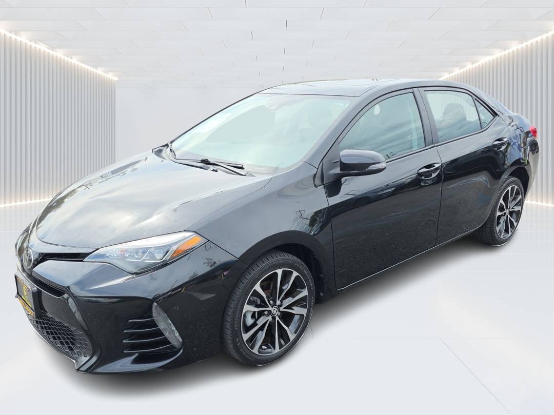 2017 Toyota Corolla SE — Sedan — 111,747 mi — Los Angeles, CA