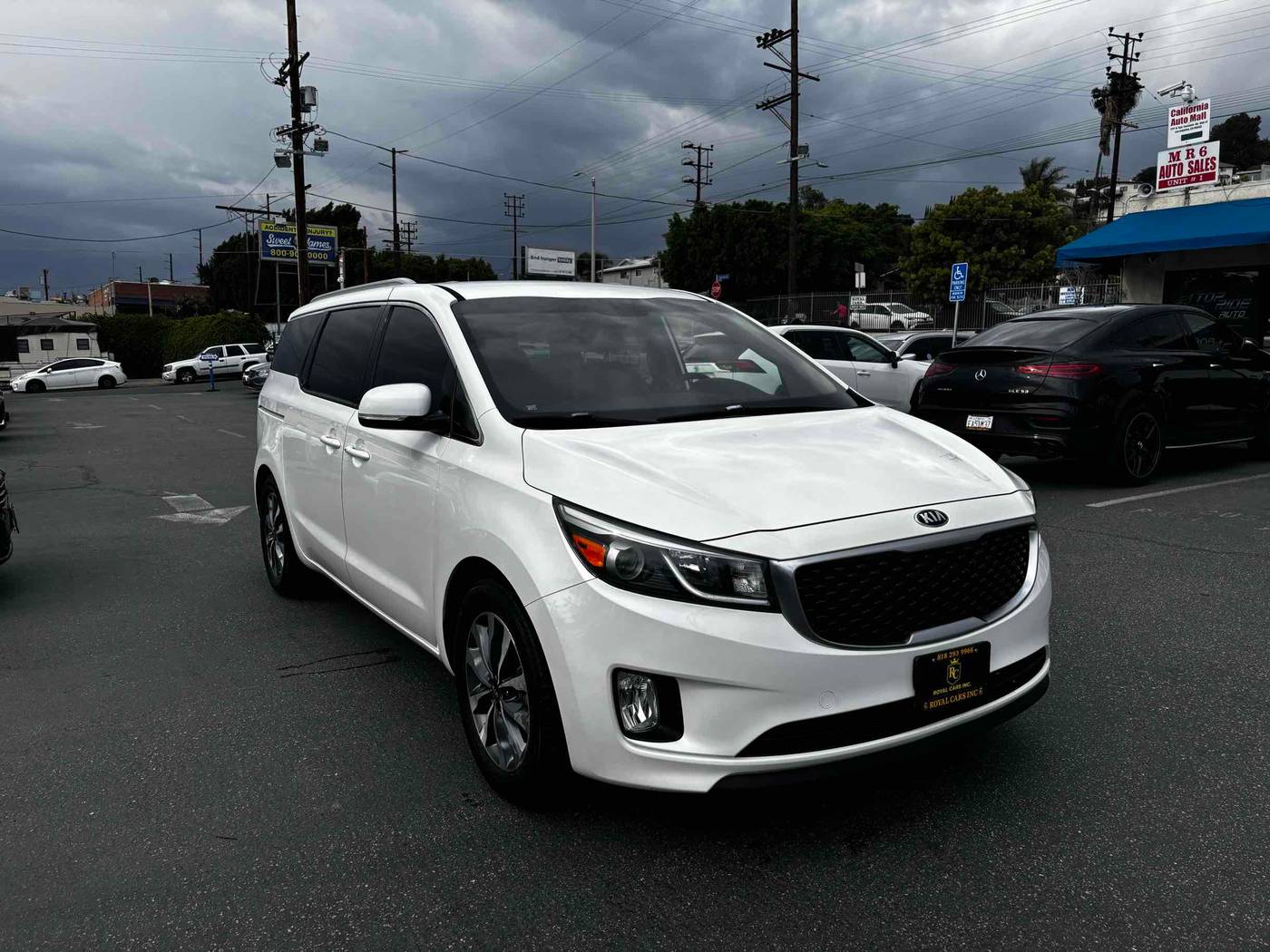 2015 Kia Sedona SX — Minivan — 86,984 mi — Los Angeles, CA