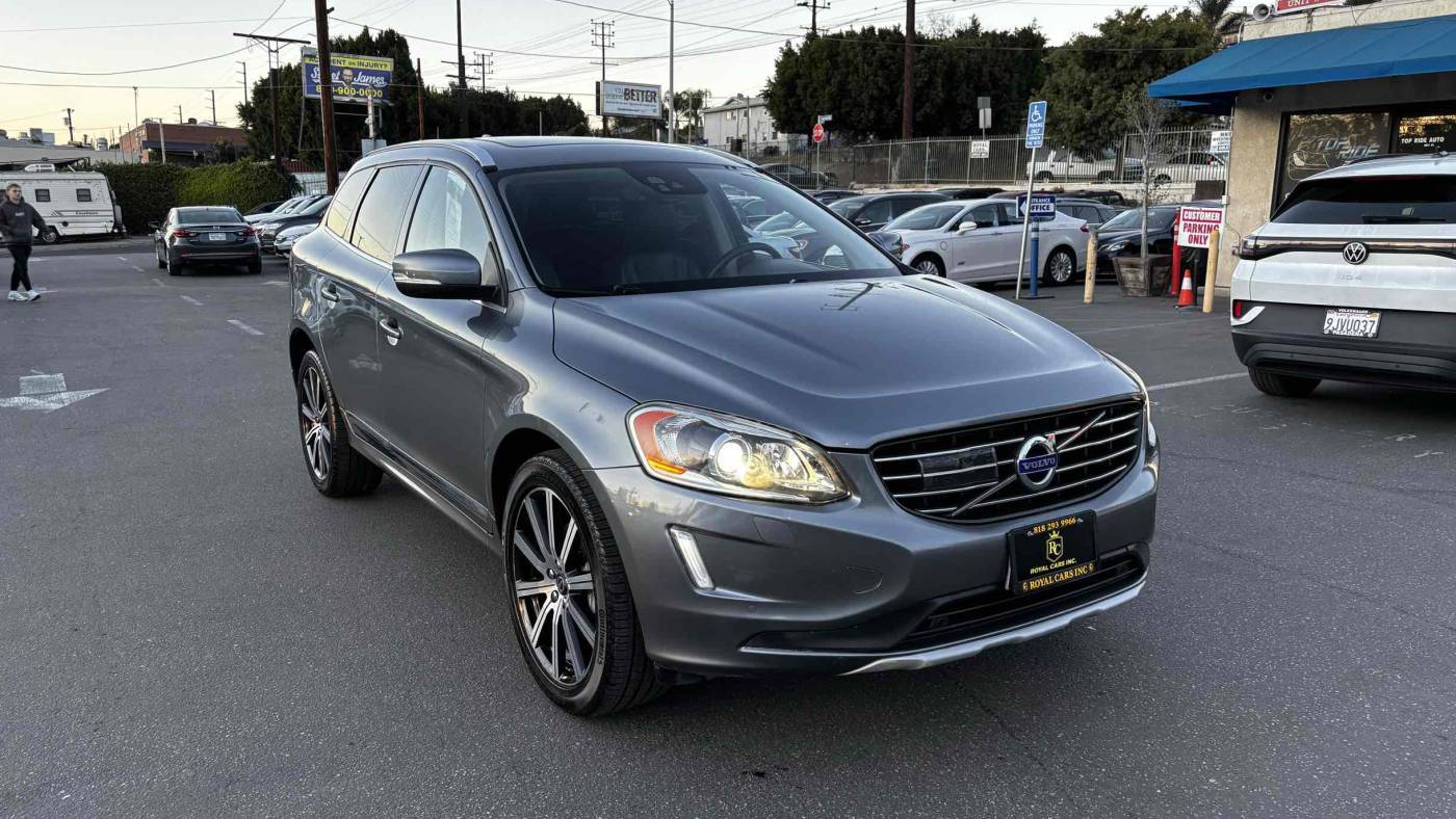 2016 Volvo XC60 T5 Drive-E Platinum — SUV — 89,553 mi — Los Angeles, CA